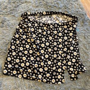 Daisy print mini skirt